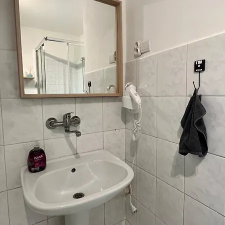 アパート Retro 10 Floor, Check-in, Centrum Rzeszowa ジェシュフ